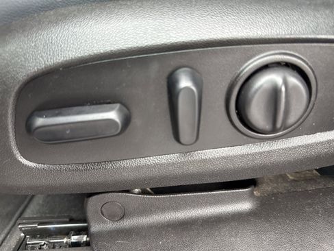 Used 2018 Chevrolet Traverse Premier image 43