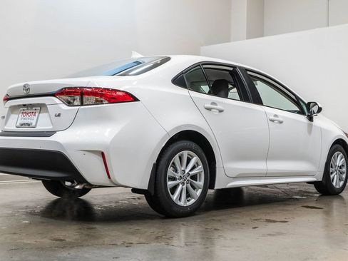 New 2026 Toyota Corolla LE FWD image 9
