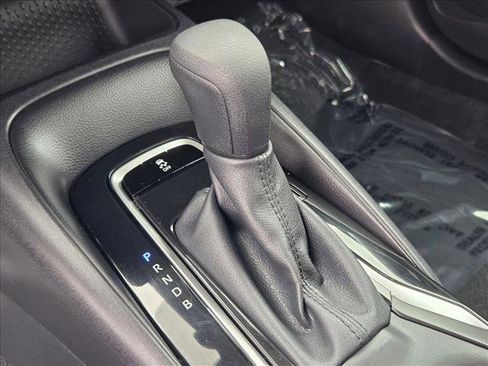 Used 2025 Toyota Corolla LE image 12