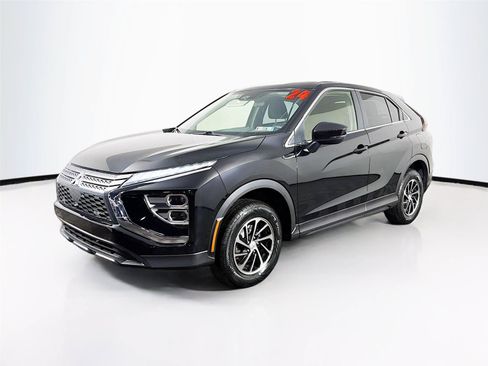 Used 2024 Mitsubishi Eclipse Cross ES AWD/4WD image 3