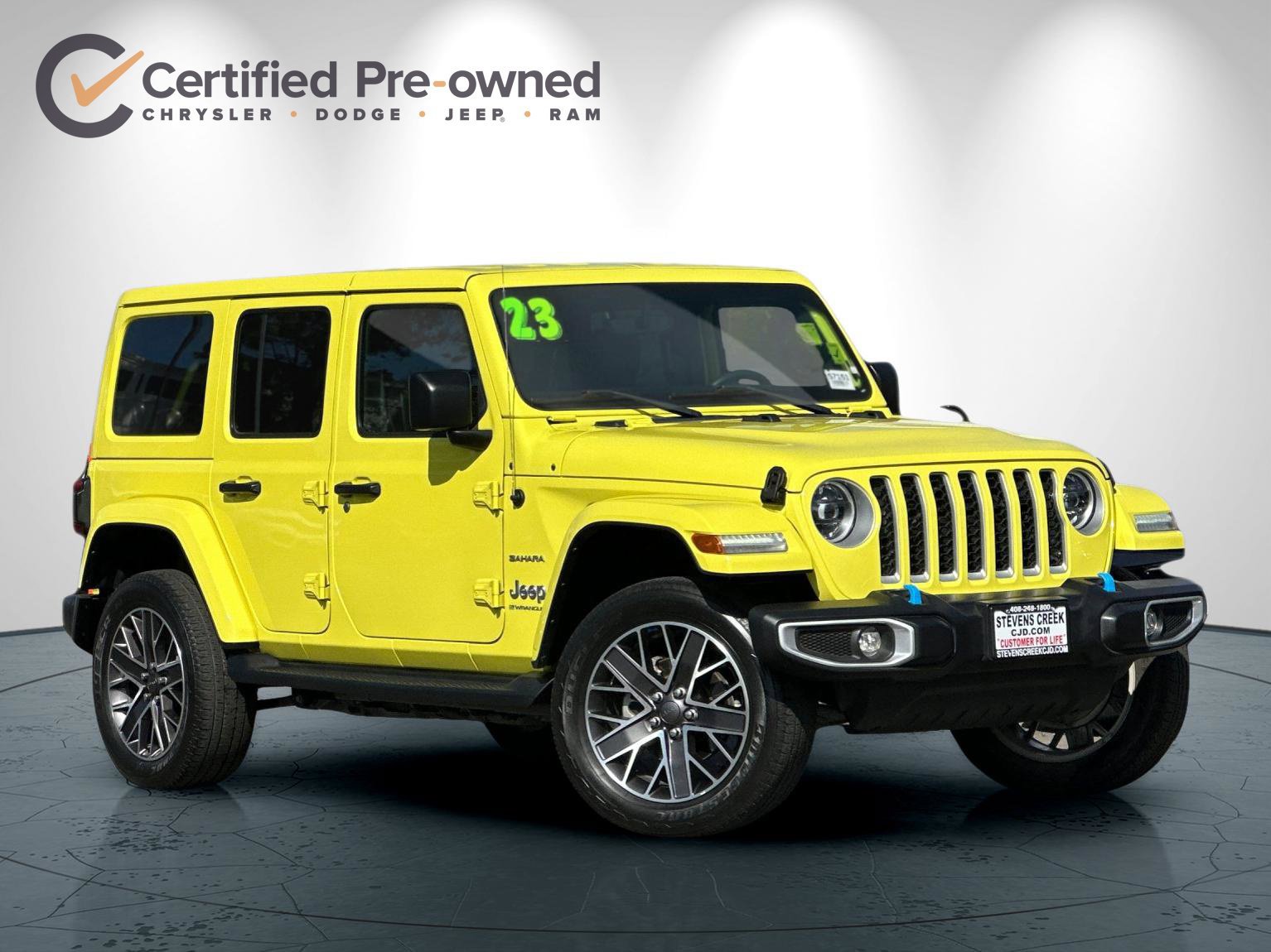 Certified 2023 Jeep Wrangler Unlimited Sahara w/ Cold Weather Group AWD/4WD image 2