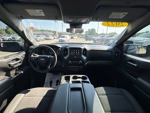 Used 2022 Chevrolet Silverado 1500 Custom AWD/4WD image 22