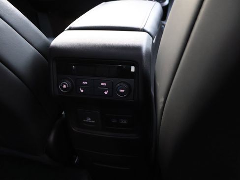 Used 2023 GMC Acadia AT4 w/ Technology Package image 17