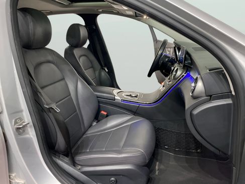 Used 2021 Mercedes-Benz C 300 Sedan image 12