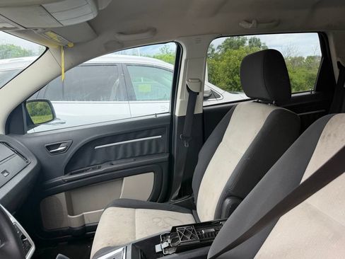 Used 2009 Dodge Journey SXT FWD image 7