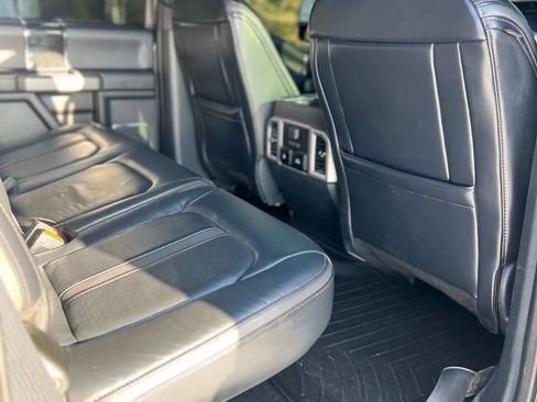 Used 2022 Ford F450 Platinum w/ FX4 Off-Road Package image 21