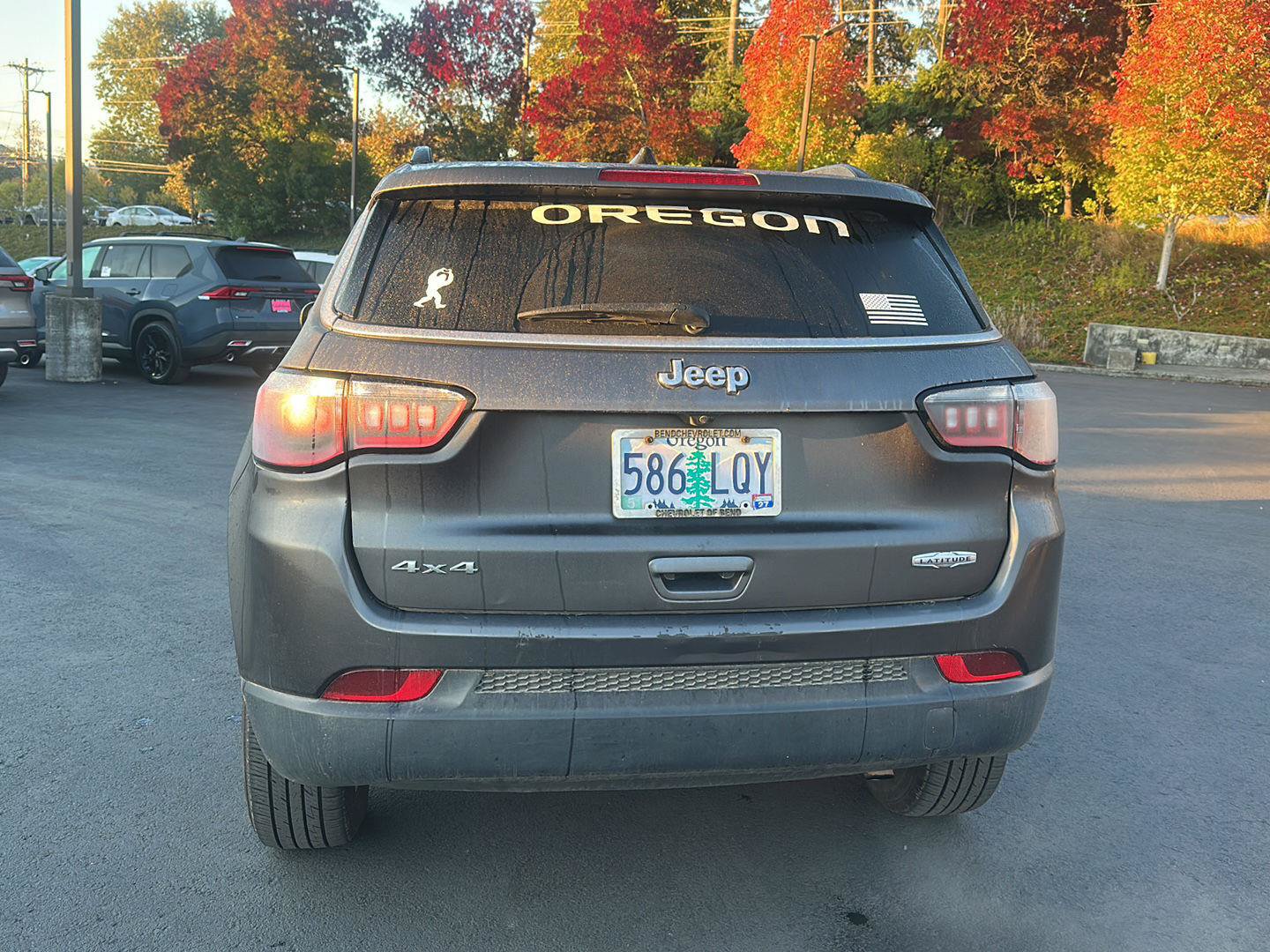 Used 2019 Jeep Compass Latitude w/ Popular Equipment Group AWD/4WD image 4