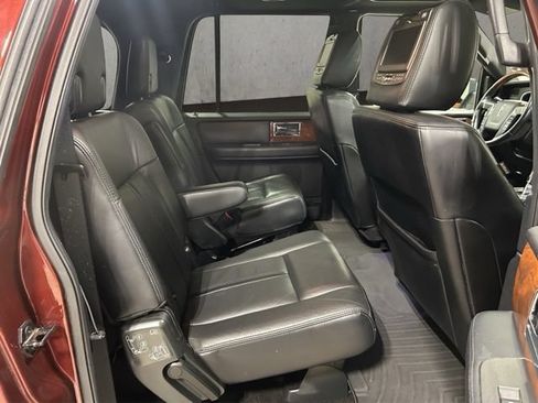 Used 2015 Lincoln Navigator L 4WD image 21