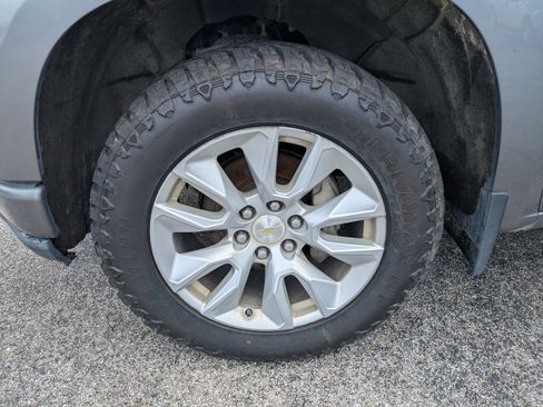 Used 2021 Chevrolet Silverado 1500 Custom AWD/4WD image 11