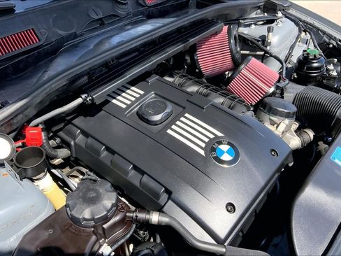 Used 2009 BMW 135i Convertible RWD image 28