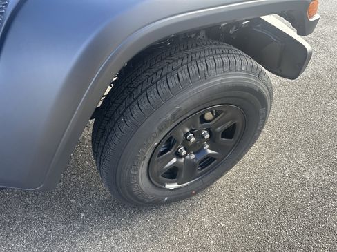 New 2026 Jeep Gladiator Sport image 29