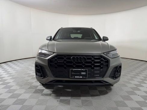 Used 2025 Audi Q5 2.0T Premium w/ Convenience Plus Package image 2