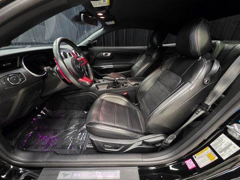 Used 2020 Ford Mustang GT Premium w/ GT Performance Package RWD image 18