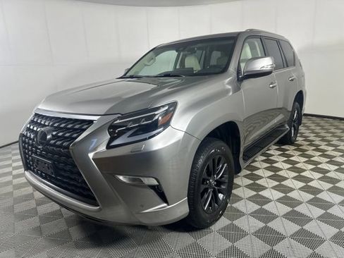 Used 2023 Lexus GX 460 Premium w/ Premium Plus Package AWD/4WD image 3