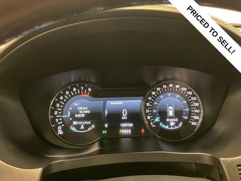 Used 2018 Ford Explorer Platinum image 2