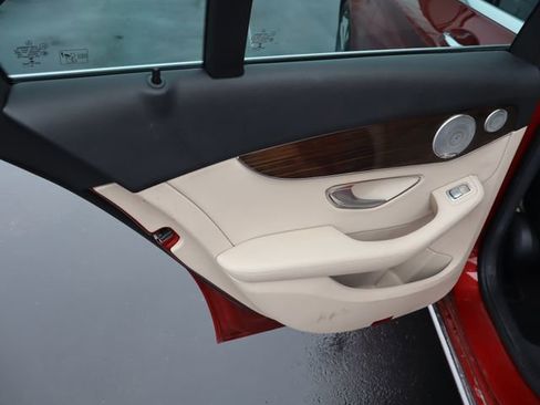 Used 2019 Mercedes-Benz C 300 Sedan image 37