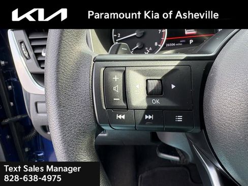 Used 2023 Nissan Rogue S image 12