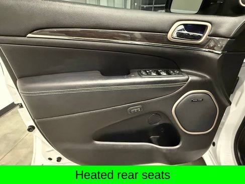 Used 2017 Jeep Grand Cherokee Overland image 17