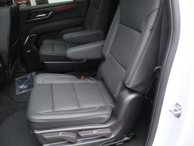 New 2026 GMC Yukon XL Denali w/ Sun & Power Step Package AWD/4WD image 12