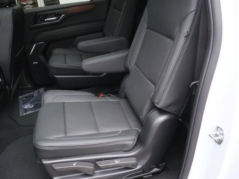New 2026 GMC Yukon XL Denali w/ Sun & Power Step Package AWD/4WD image 12