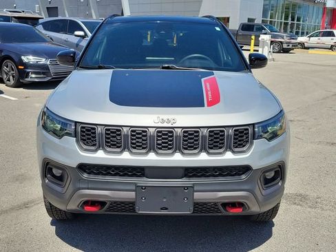 Used 2024 Jeep Compass Trailhawk AWD/4WD image 6