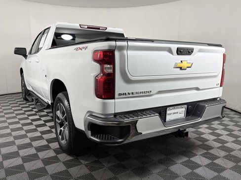 Used 2023 Chevrolet Silverado 1500 LT w/ Protection Package AWD/4WD image 4