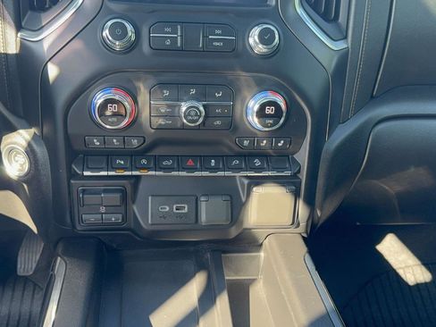 Used 2020 GMC Sierra 1500 AT4 w/ AT4 Premium Package image 27