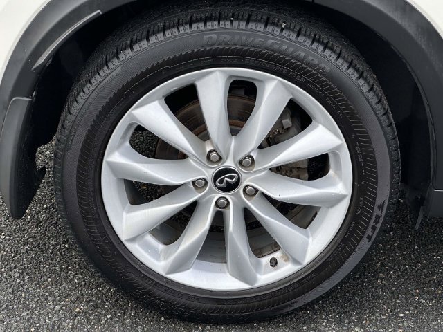 Used 2019 INFINITI QX50 Essential w/ Premium Audio Package FWD image 8