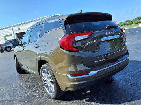 Used 2024 GMC Terrain Denali w/ Denali Premium Package AWD/4WD image 35