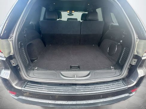 Used 2018 Jeep Grand Cherokee Laredo RWD image 29