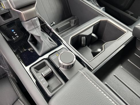 New 2026 Toyota Tundra Limited AWD/4WD image 23