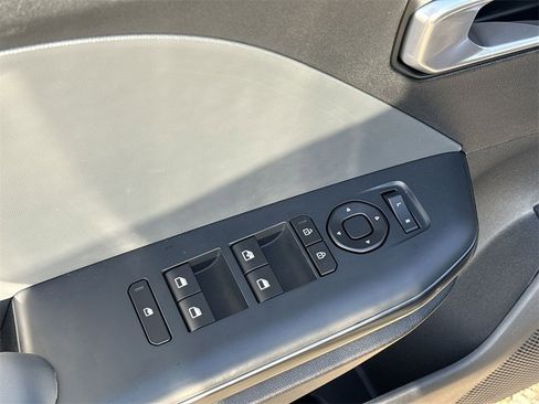 New 2025 Kia K4 LXS image 15