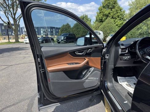 Used 2018 Audi Q7 3.0T Prestige AWD/4WD image 19
