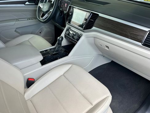 Used 2023 Volkswagen Atlas SE FWD image 17