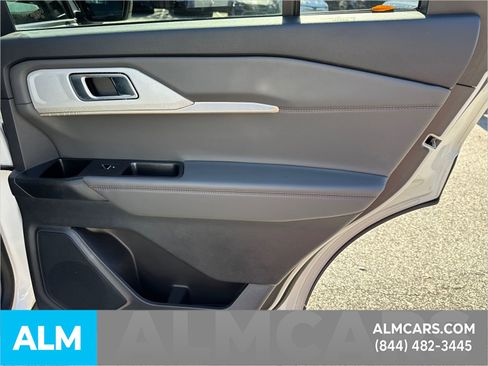 Used 2025 Ford Explorer Active image 19