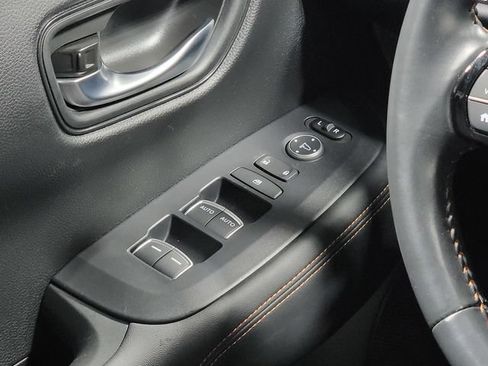 Certified 2024 Honda HR-V Sport image 24
