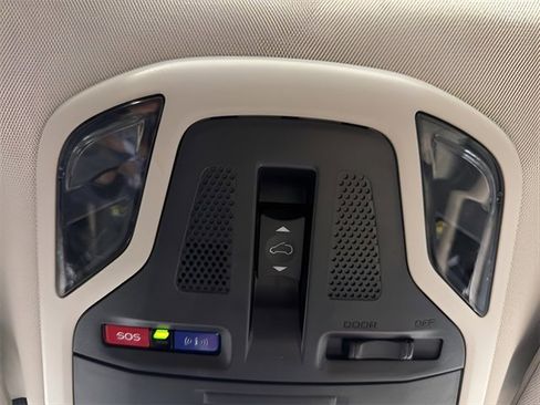 Used 2023 Subaru Outback Limited image 26