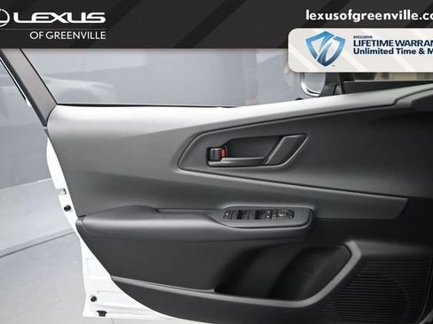 Used 2023 Toyota Prius LE FWD image 20