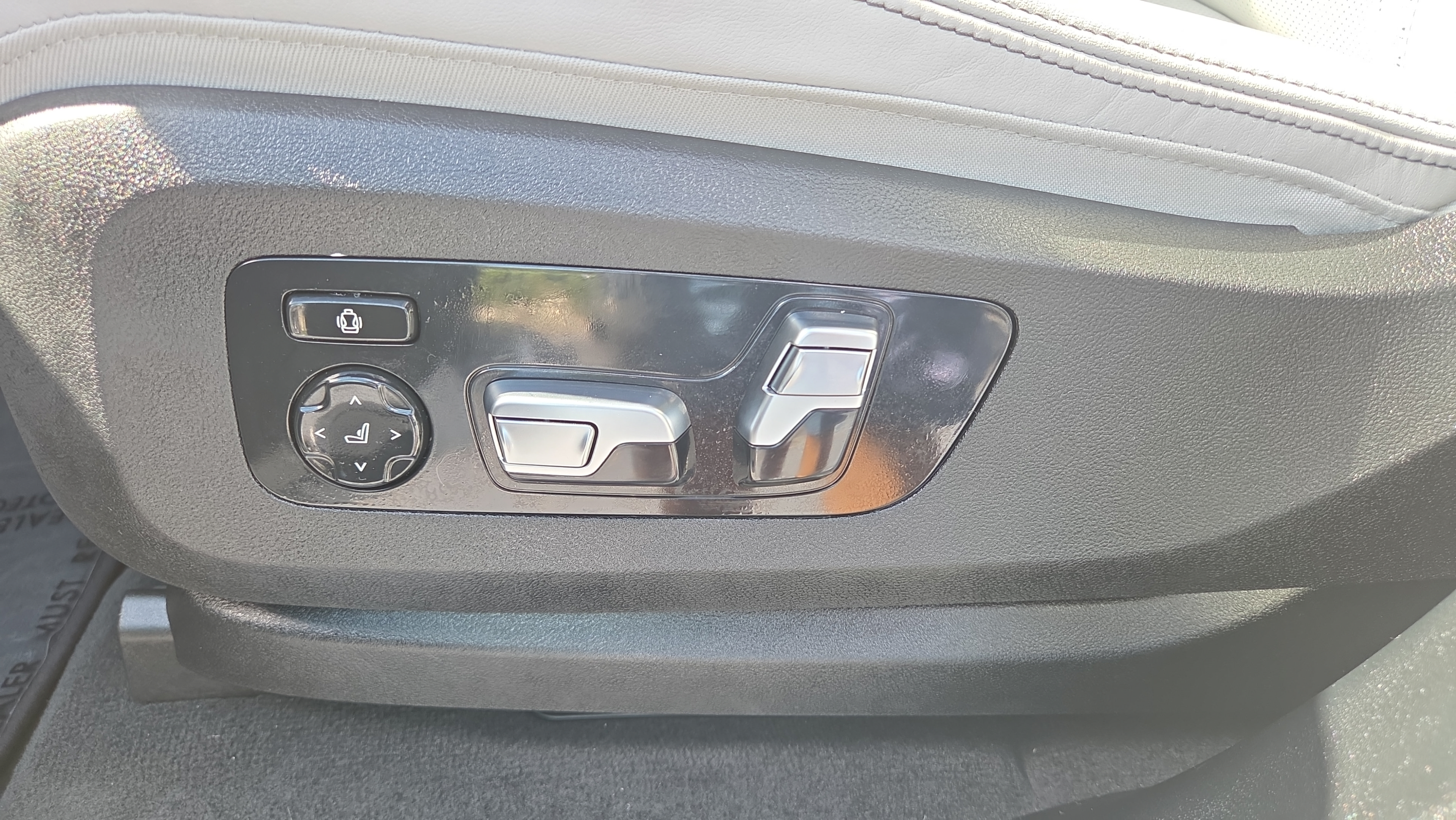 Used 2026 BMW X5 M60i w/ Executive Package AWD/4WD image 10