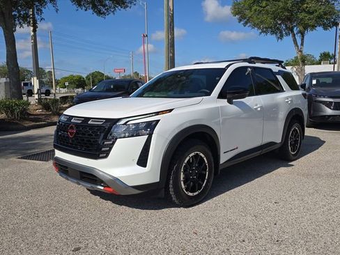 New 2026 Nissan Pathfinder Rock Creek AWD/4WD image 4
