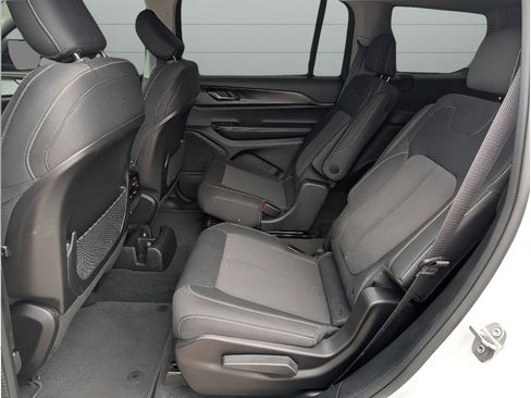 Used 2023 Jeep Grand Cherokee L Laredo w/ Trailer Tow Group (B) AWD/4WD image 27