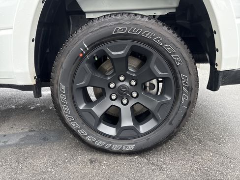 Certified 2025 RAM 1500 Big Horn w/ Night Edition AWD/4WD image 14