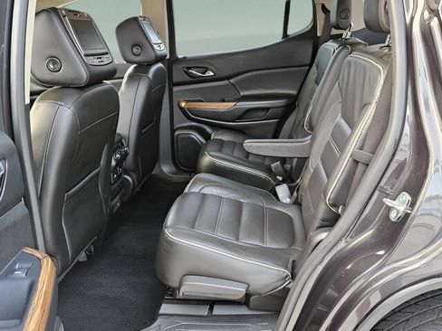 Used 2017 GMC Acadia Denali image 11