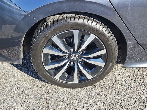 Certified 2023 Honda Civic EX image 9