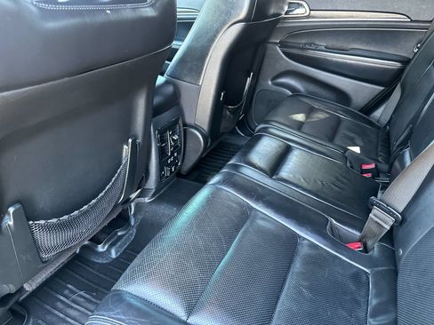 Used 2017 Jeep Grand Cherokee Limited w/ Luxury Group II RWD image 11
