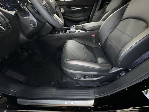 Certified 2025 INFINITI QX55 Essential image 15