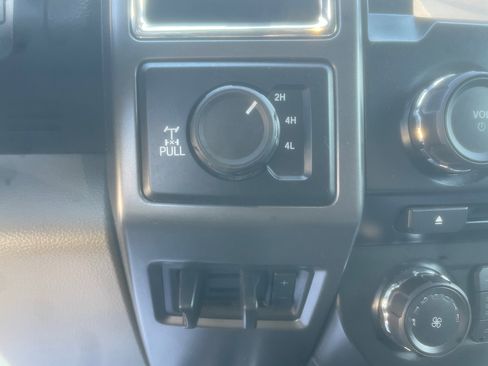 Used 2017 Ford F250 XLT w/ XLT Premium Package image 15