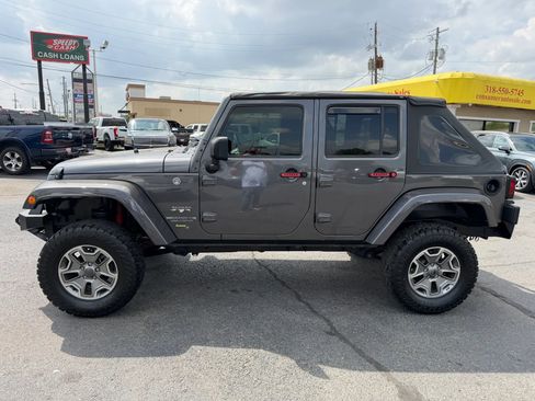 Used 2017 Jeep Wrangler Unlimited Sahara w/ Max Tow Package AWD/4WD image 2