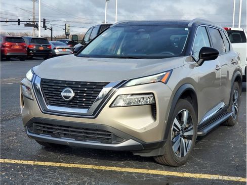 Used 2023 Nissan Rogue SL w/ SL Premium Package image 7