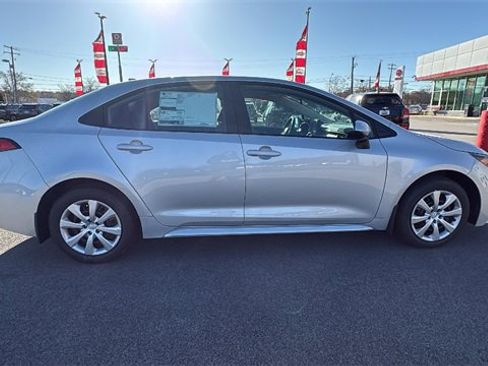 New 2026 Toyota Corolla LE image 6